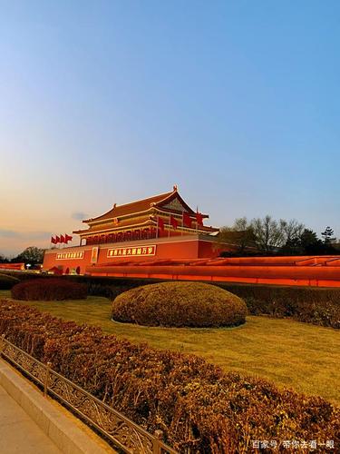 华灯初上的天安门前~庄严肃穆,大国气质,引以为傲~圆梦之旅