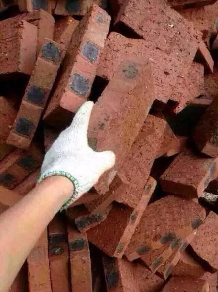 搬砖拿砖头 - 工地搬砖全套表情包_搬砖_装逼表情