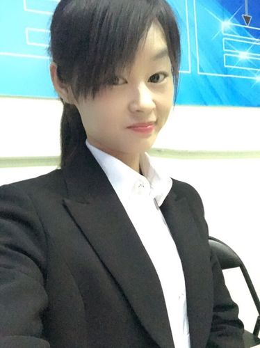 陈莹莹 二手房经纪人                                       这样是