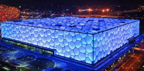 2014年4月,鸟巢初评入围中国当代十大建筑之一.