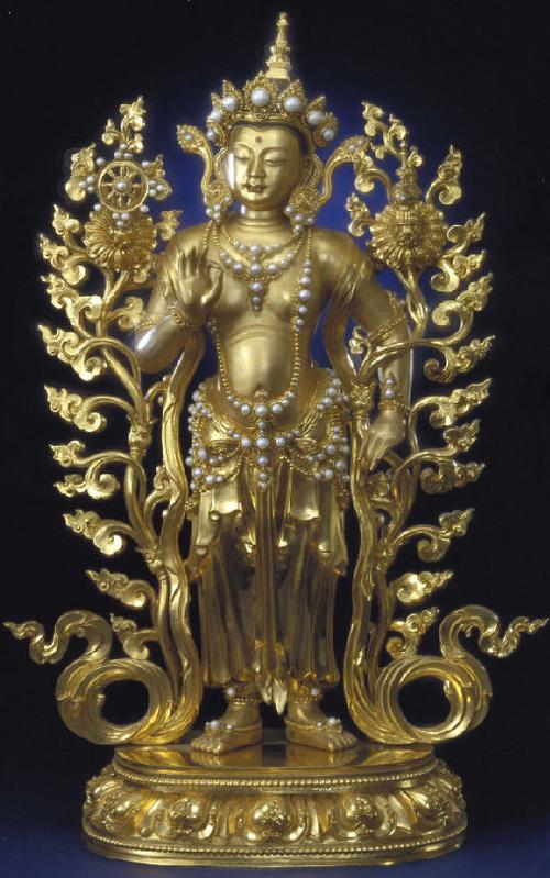 北京故宫藏品:黄金镶东珠 弥勒菩萨立像