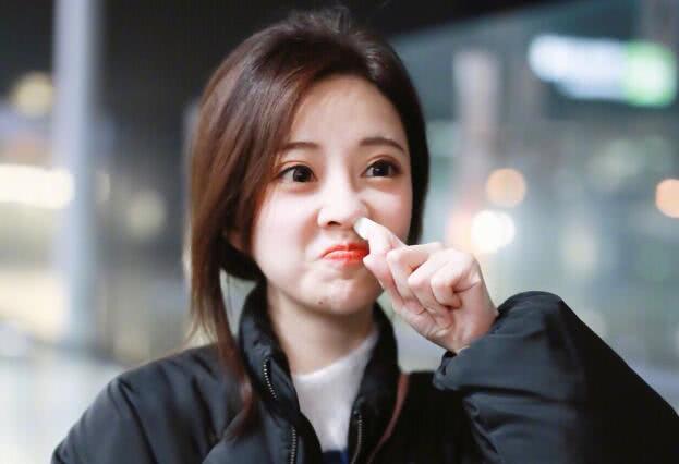 鼻屎到底能不能抠?快来了解这3个知识点,网友:知道的