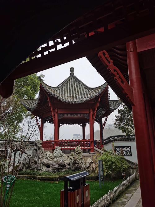 2021年牛年春节九江甘棠湖烟水亭