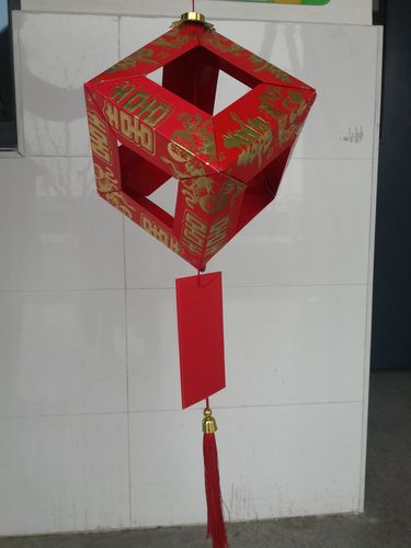 "赏虹州手工花灯,猜我眼中的灯谜"记泗洪县虹州实验学校一年级元宵闹