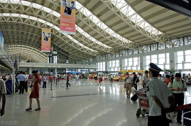 成都双流机场停车场收费多少钱一天,成都机场停车一天