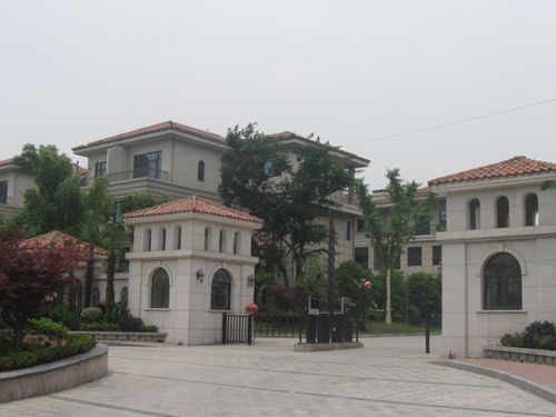 中国别墅vs加拿大别墅,同样是别墅却几乎没有共同点!