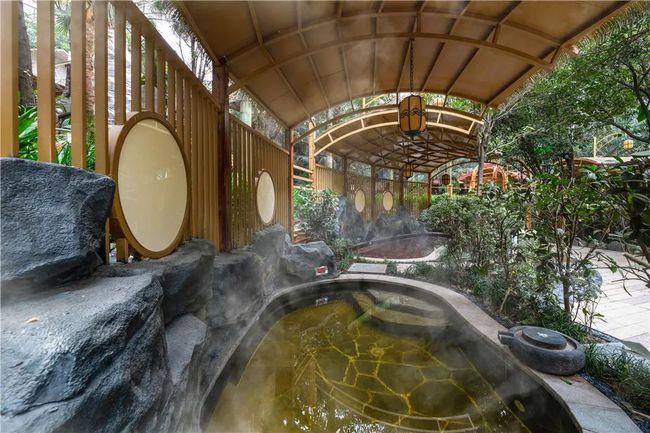 9元抢海棠晓月温泉票!可1大1小使用!位于城市中央的天然温泉!