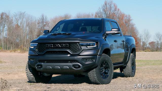 2022款道奇公羊ram1500评测强悍的越野皮卡
