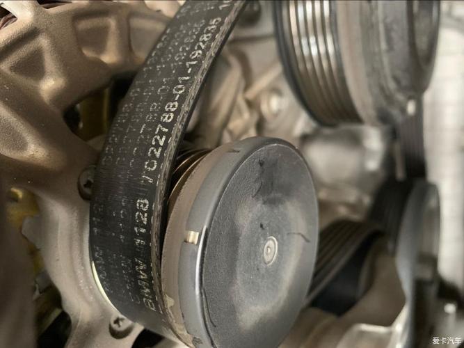 【图】diy自己 动手换525li发电机皮带_6_宝马5系论坛