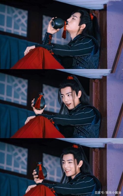 剧中的魏无羡着实爱喝酒,尤其是姑苏蓝氏的天子笑,特别洒脱.