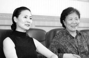 老娘泪沈阳发布会主演吕启凤数度落泪图