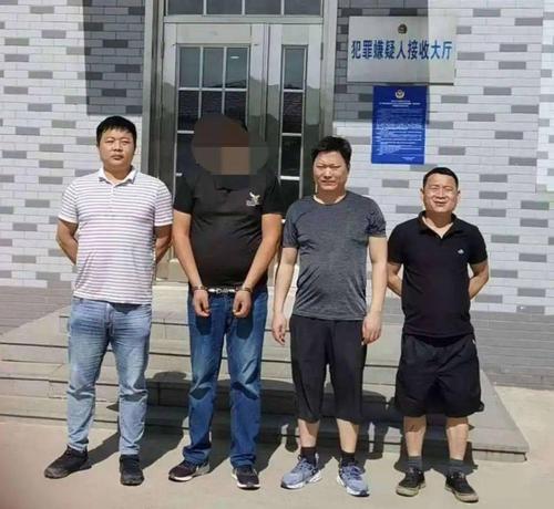 邵阳:派出所民警4000公里追逃,从千里之外抓获嫌疑人归案!