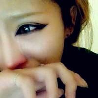 伤心流泪女生头像