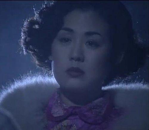 丛珊饰演的绮翘小姐