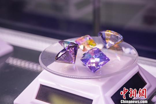 "世界人工宝石之都"广西梧州借力"一带一路"扬帆远航