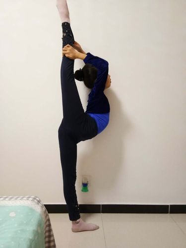 新技能——竖叉抓腿,搬后腿