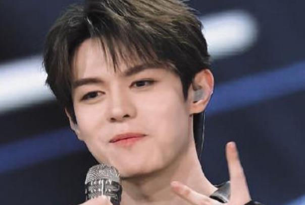 青春有你3何德瑞个人资料年龄多大 何德瑞是混血吗哪里人塌房有黑料吗