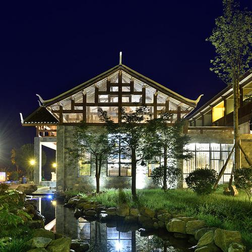 黄丝江边度假酒店