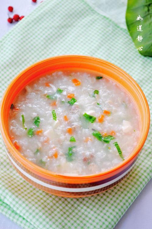 鸡茸豆腐胡萝卜粥