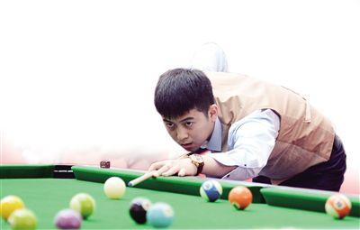 渤海早报记者专访人气球手孟凡宇- 为人父让男孩认清台球路- 渤海早报