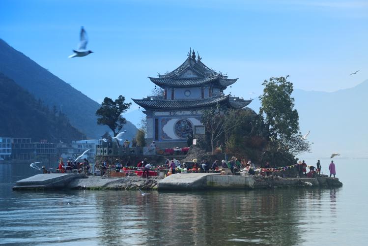 大理崇圣寺三塔文化旅游区 蝴蝶泉 洱海 南诏风情岛一日游【赠景区