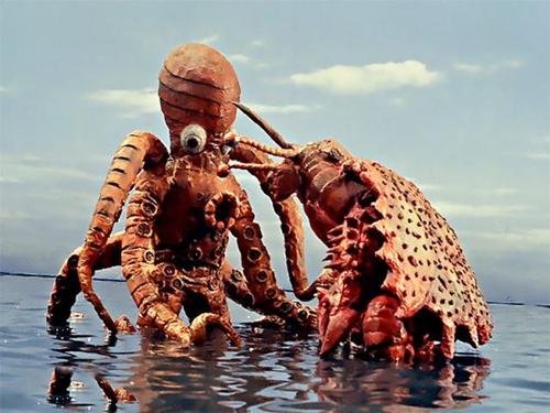 奥特曼:被干掉的怪兽太委屈,螃蟹怪兽成为人们的大餐