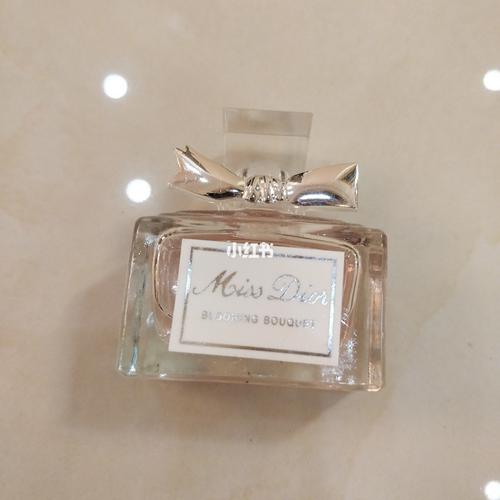 迪奥5ml香水实拍93 浪漫,性感,甜美的专属代言香水