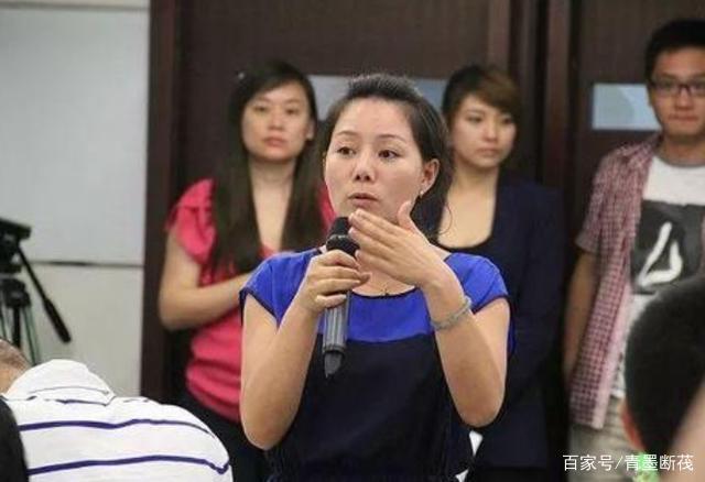 海底捞"二把手"杨丽娟:从服务员到上市公司女副总,赚
