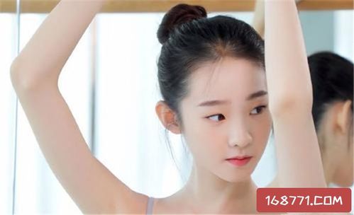 张艺凡和傅弘奕关系,很多人也是关注到了其中的一位小姐姐