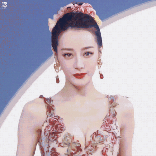  摇曳生姿, 滴滴叭叭好美 #迪丽热巴花仙子#星姐超话