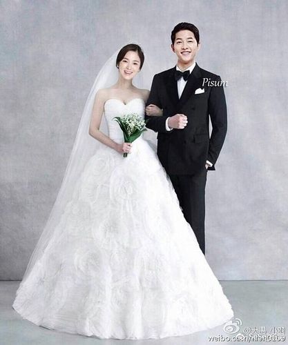 宋慧乔宋仲基婚纱照