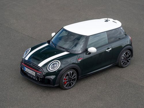 高辨识度徽章车漆mini推60周年版车型