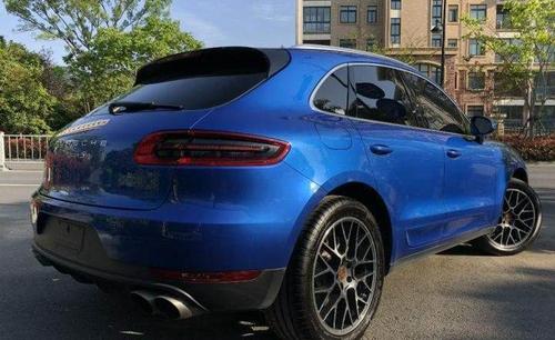 保时捷 macan 2.0t 蓝色 自动档