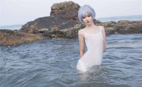 cosplay美少女动漫博主南桃momoko 绫波丽白裙系列写真