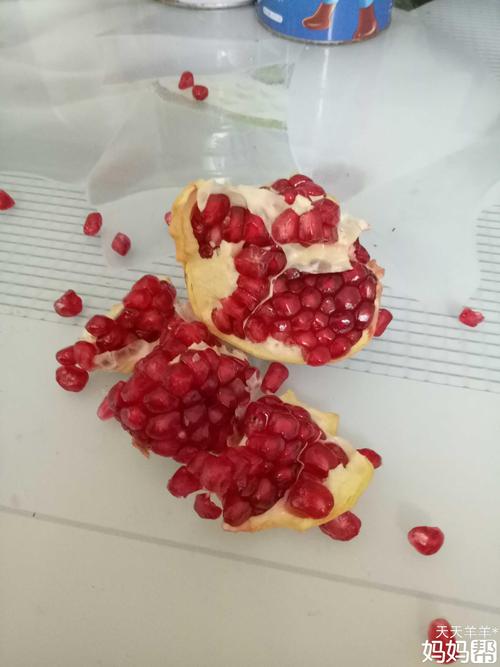 以前听说石榴籽能吃,而且吃了比较好,但是