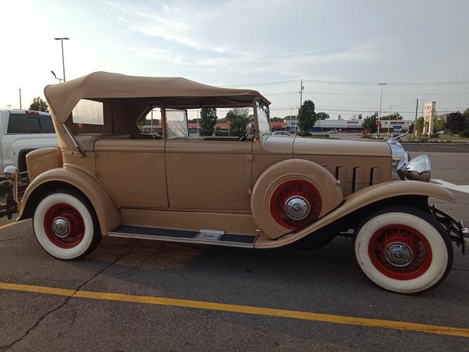 1931年凯迪拉克 定制带篷敞篷车