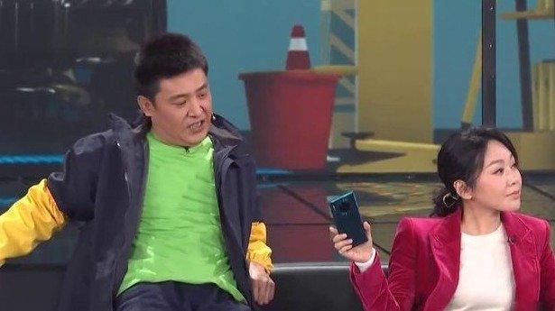 闫妮和孙涛合作小品10秒钟一个包袱现场笑声不断