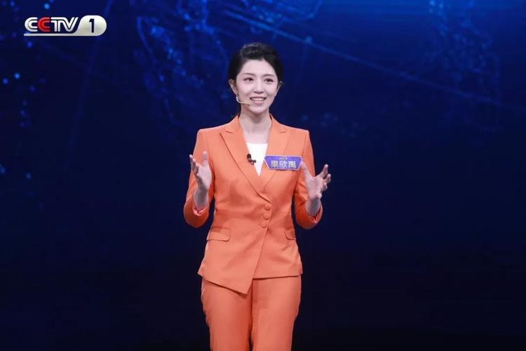 主持人大赛第三轮:新闻类的9位选手实力强劲,一个都舍