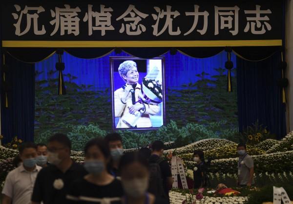 沈力遗体告别仪式在京举行