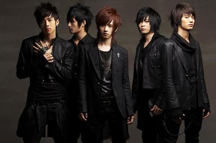 至上励合(top combine)是中国内地的男子…-堆糖,美好