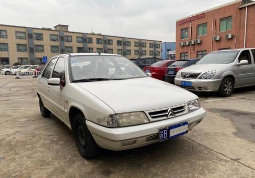 2005年12月雪铁龙 富康  2005款 1.6l 手动8v