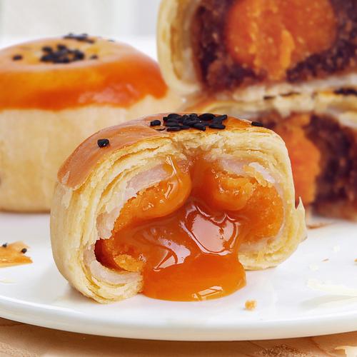 蛋黄雪媚娘豆沙红豆整箱5斤咸蛋小吃排行榜流心月饼