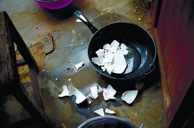 现实生活中老人不小心把碗摔碎了代表什么意思