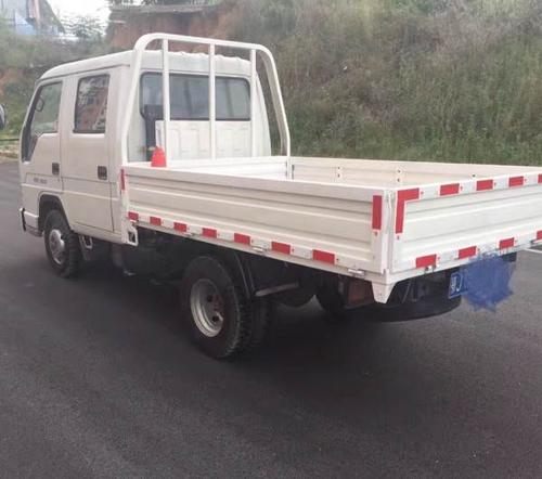 12年时代四门六座个人蓝牌货车178万