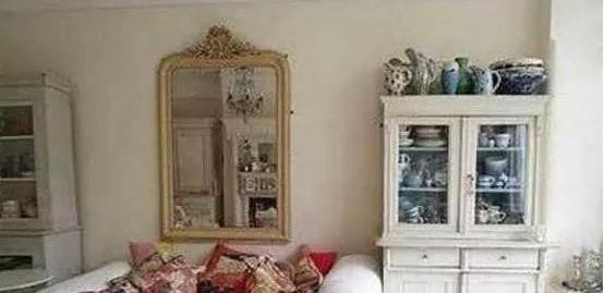 林心如豪宅曝光:五层独栋别墅,周围环境优美,客厅欧式