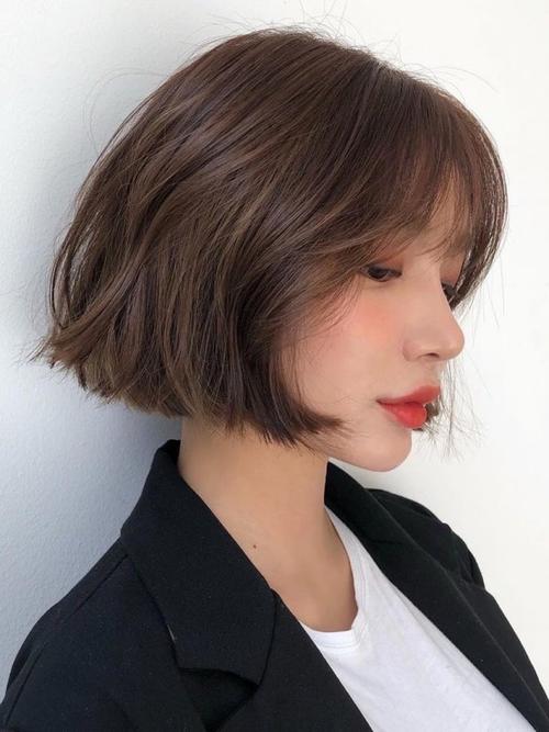 发量少适合的发型巨显脸小瘦脸发型