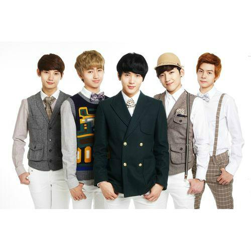 2012年07月25日new planet entertainment推出的韩国五人男子组合,由