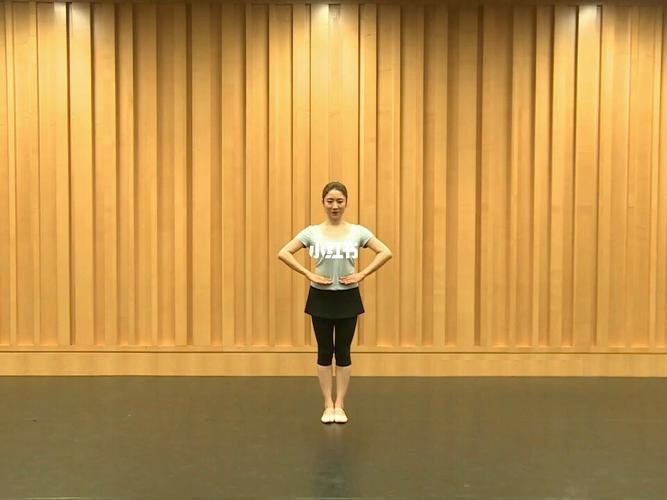 中国舞蹈家协会少儿舞蹈考级第四级:布娃娃_舞蹈_英语