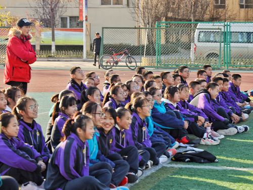 2019年12月4日涿州市中小学校园足球联赛中学男子决赛在双塔中学举行