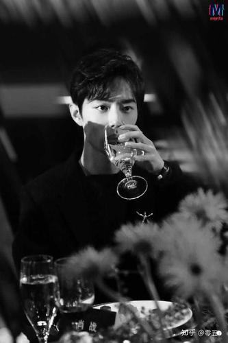 有哪些肖战的绝美神图?